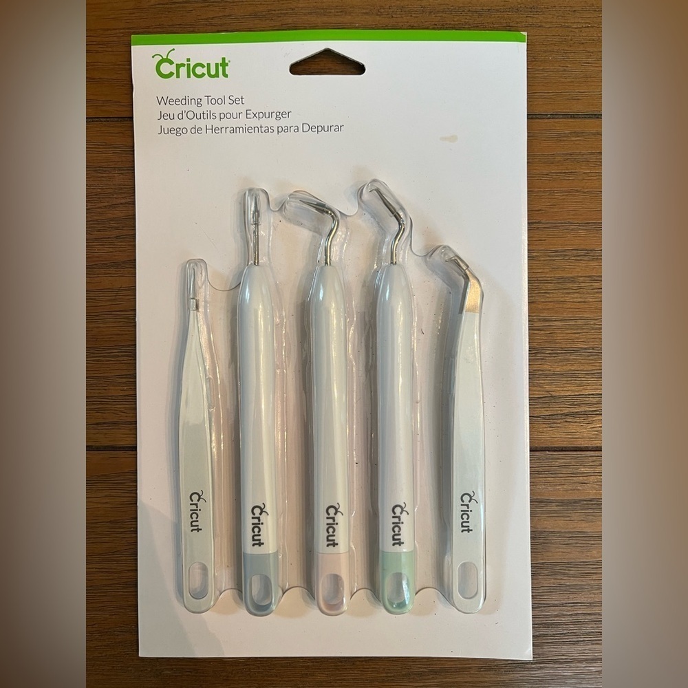 NWT Cricut Weeding tool Set